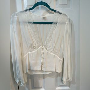 Aritizia Lace Top